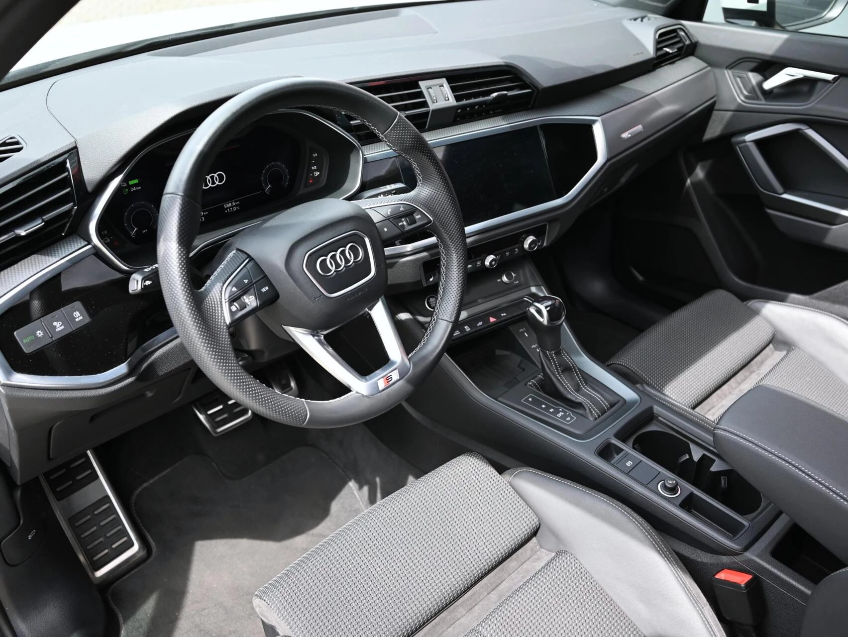 Hoofdafbeelding Audi Q3