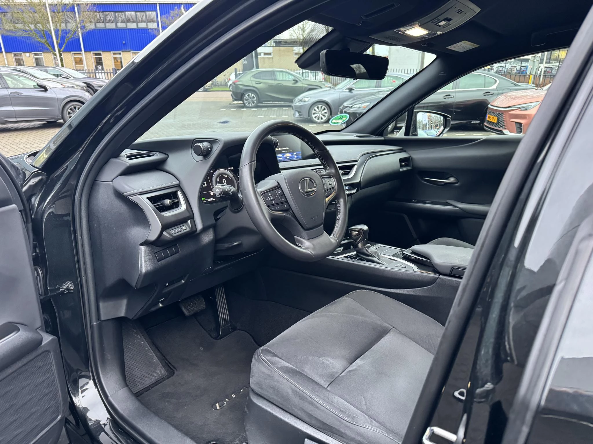 Hoofdafbeelding Lexus UX