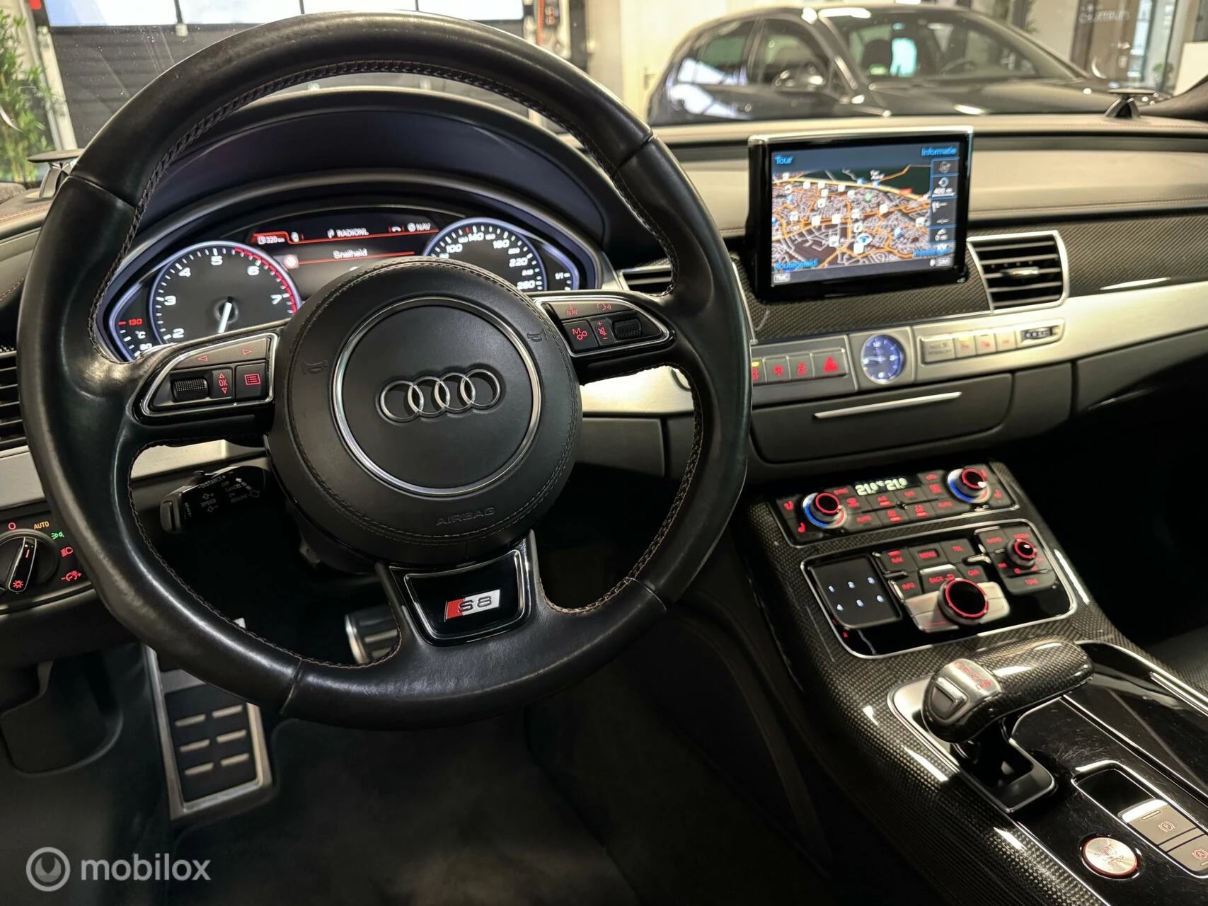 Hoofdafbeelding Audi S8