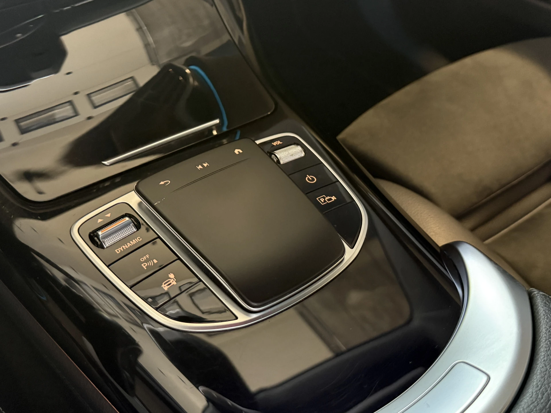 Hoofdafbeelding Mercedes-Benz EQC
