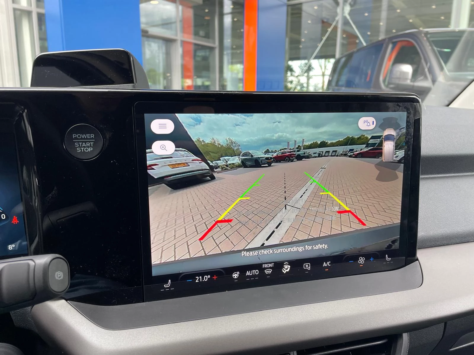 Hoofdafbeelding Ford E-Transit Courier
