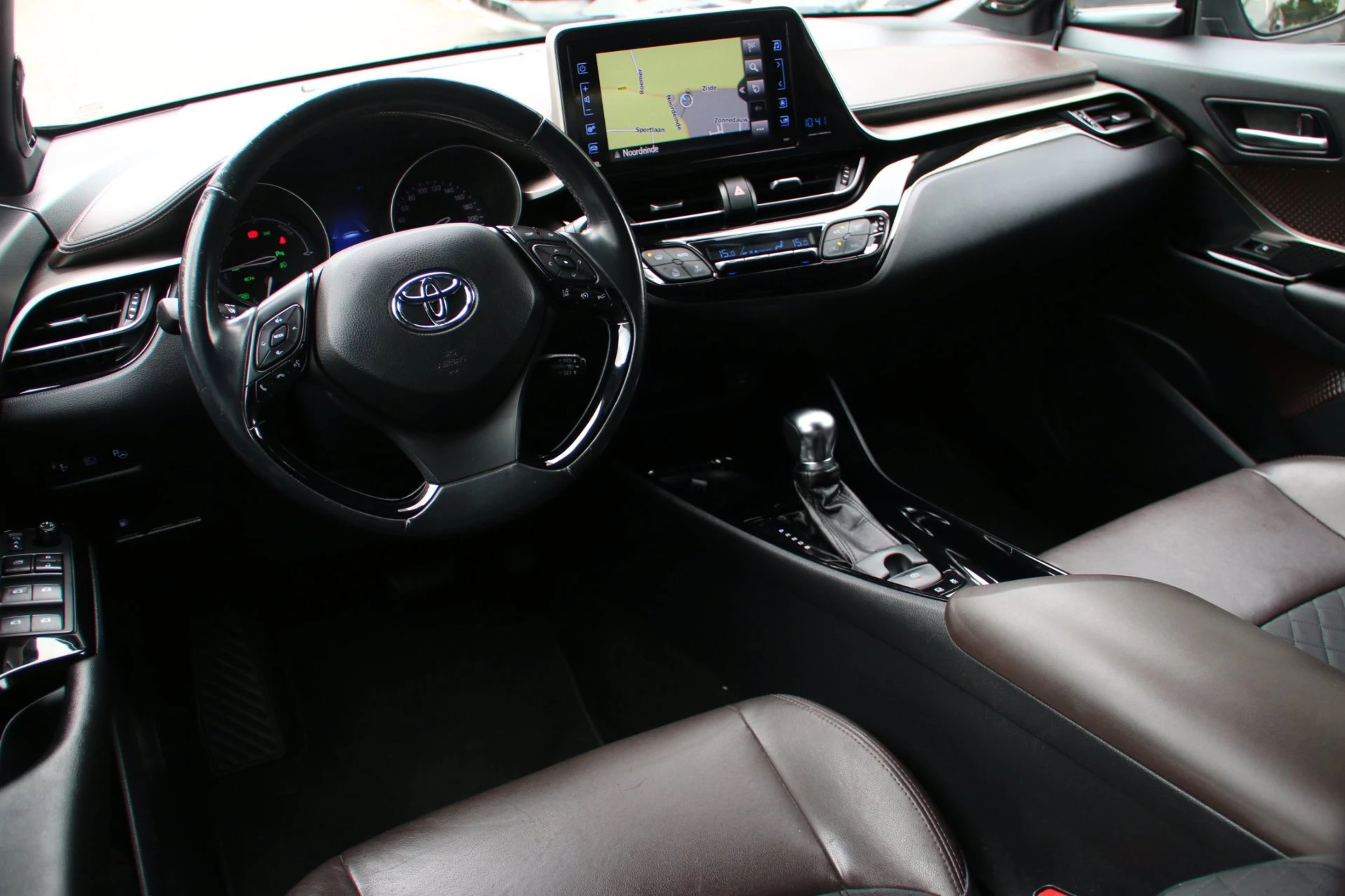 Hoofdafbeelding Toyota C-HR