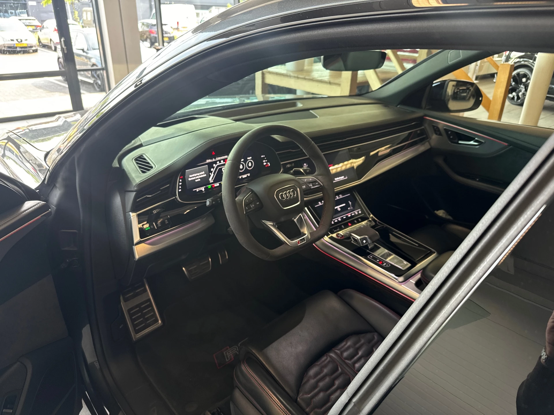 Hoofdafbeelding Audi Q8