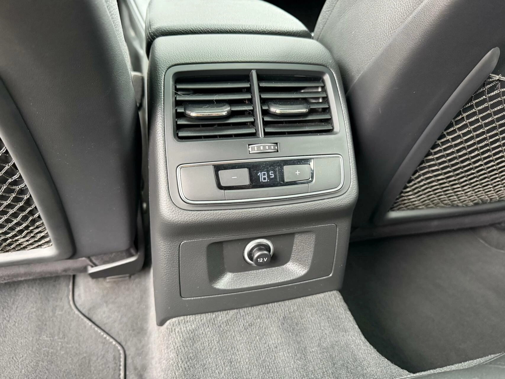 Hoofdafbeelding Audi S4