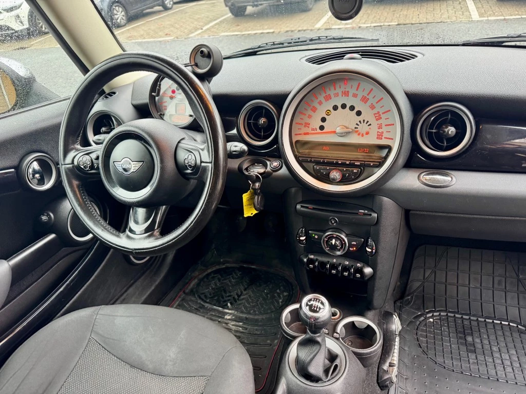 Hoofdafbeelding MINI One