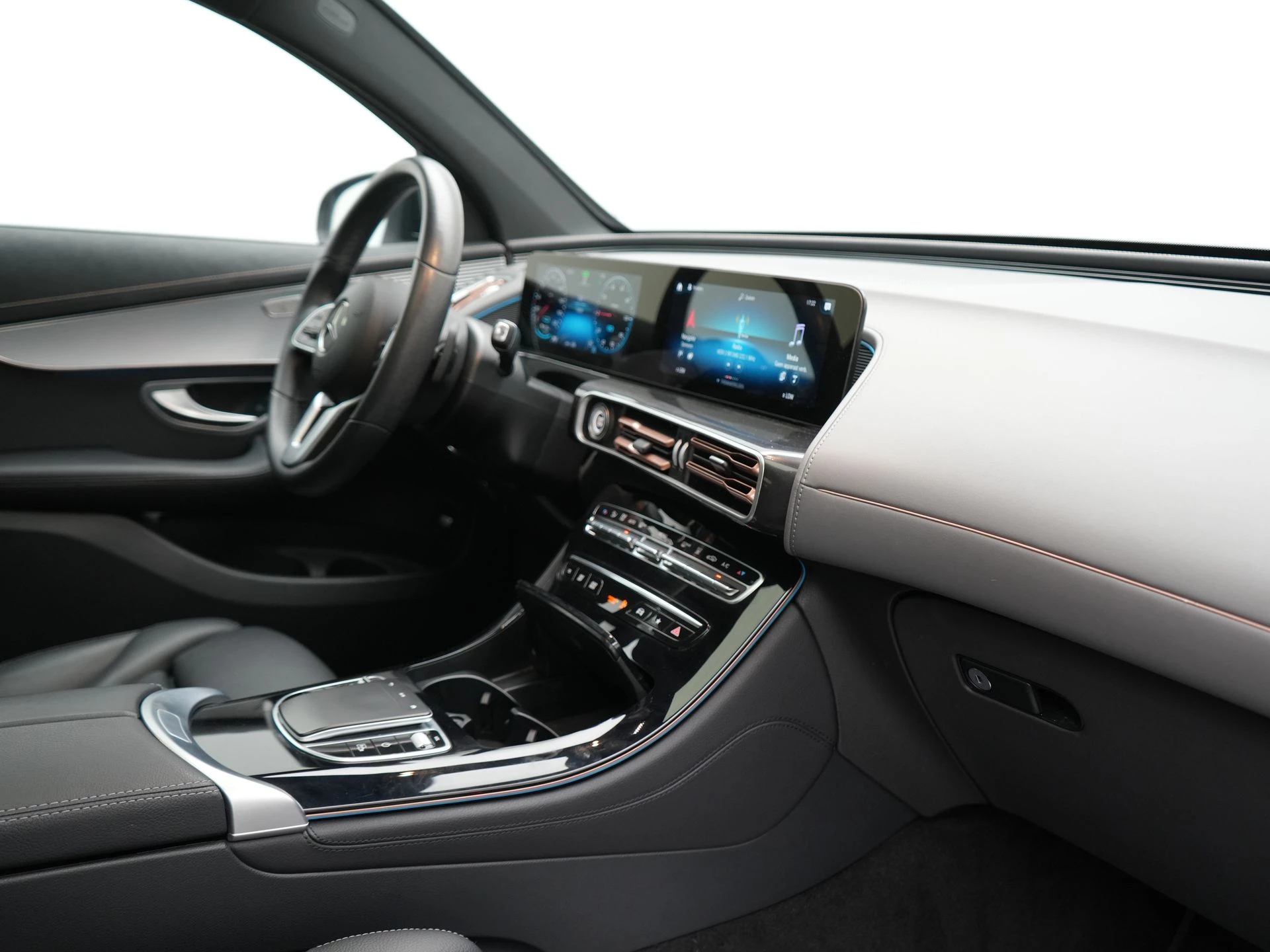 Hoofdafbeelding Mercedes-Benz EQC
