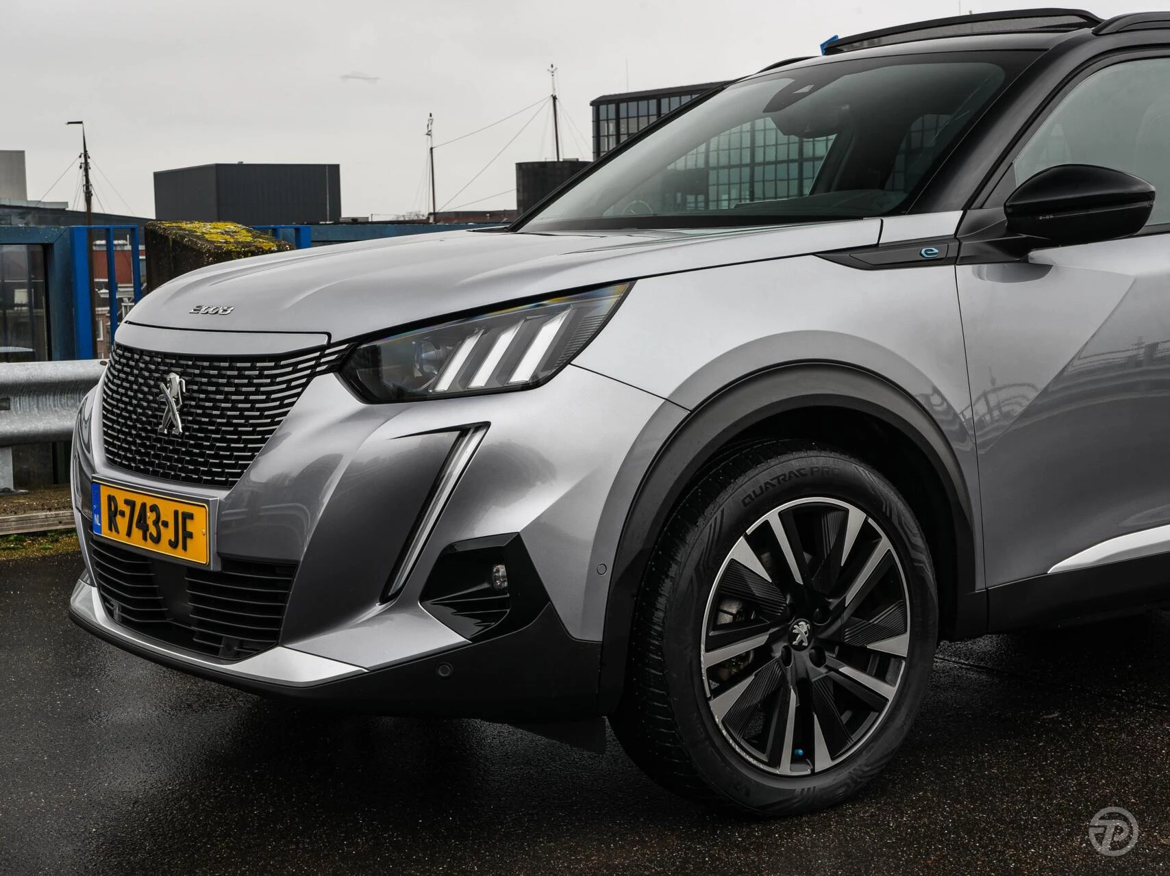 Hoofdafbeelding Peugeot e-2008