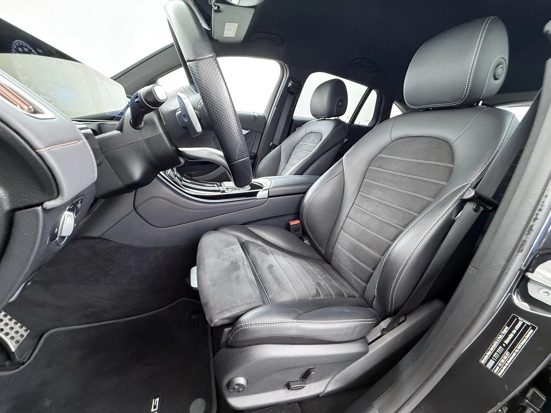 Hoofdafbeelding Mercedes-Benz EQC