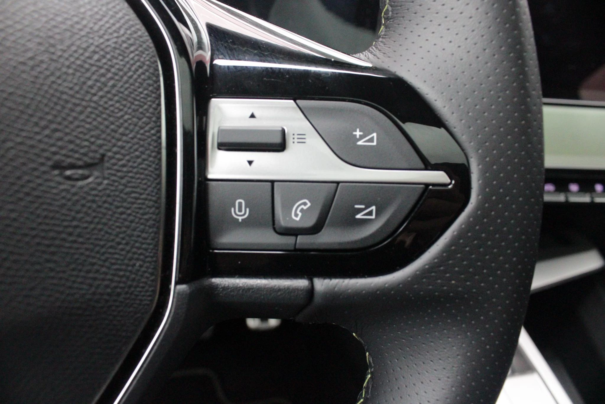 Hoofdafbeelding Peugeot 408