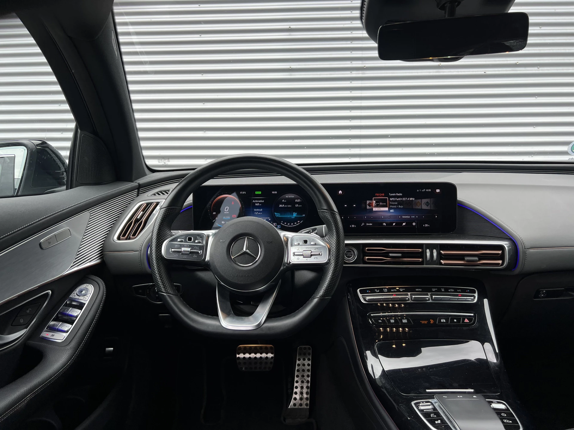 Hoofdafbeelding Mercedes-Benz EQC