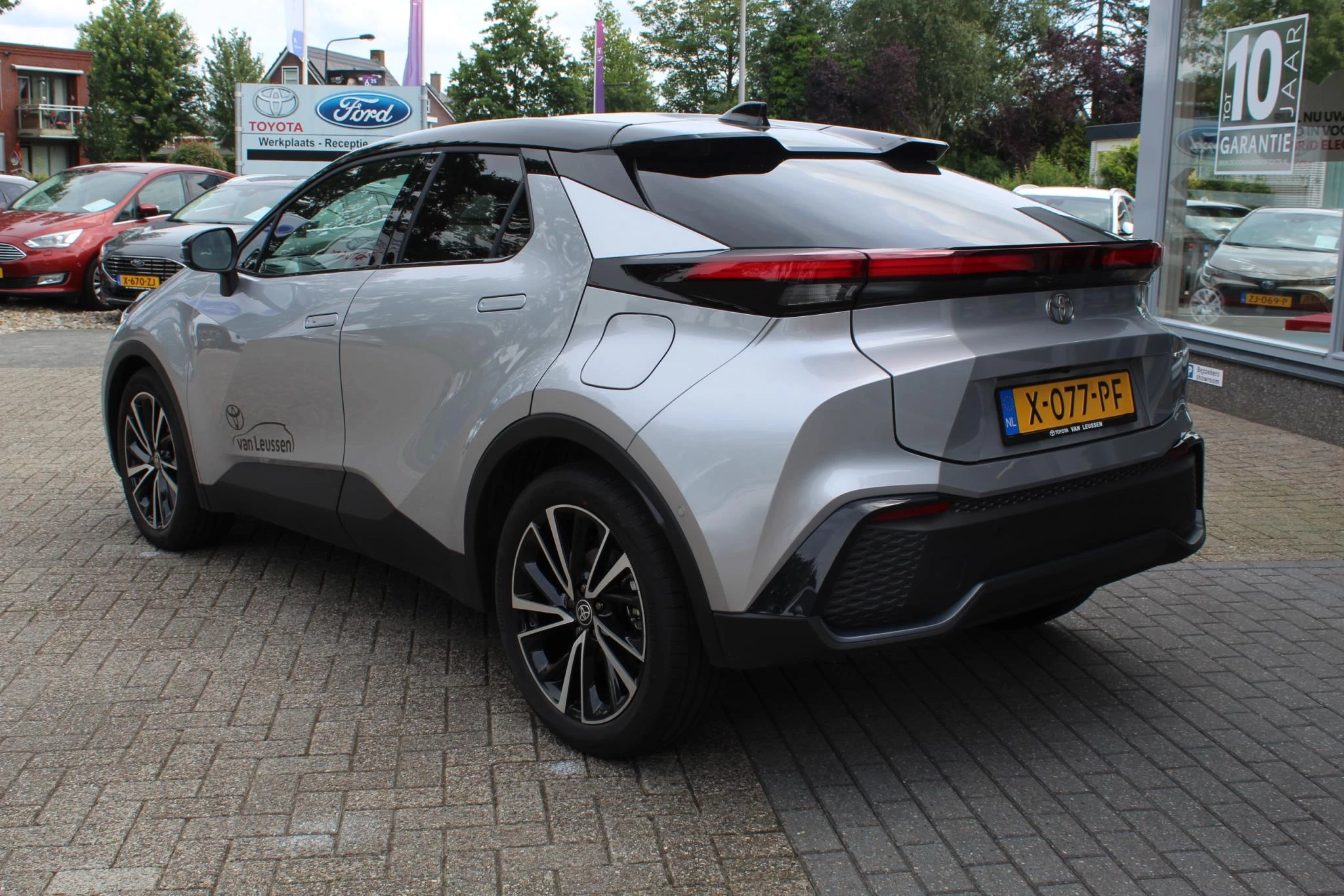 Hoofdafbeelding Toyota C-HR