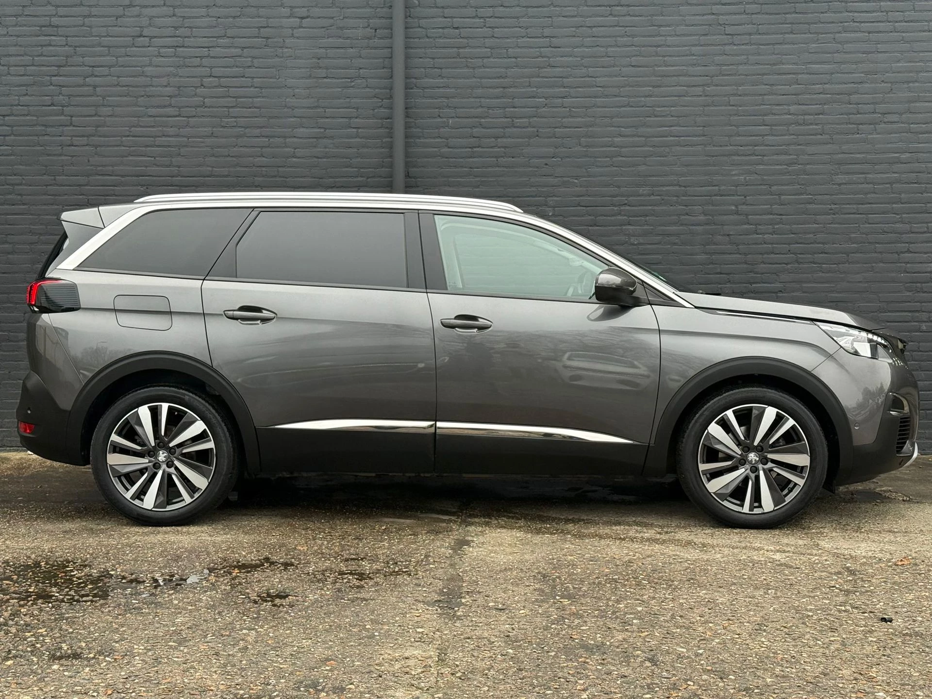Hoofdafbeelding Peugeot 5008