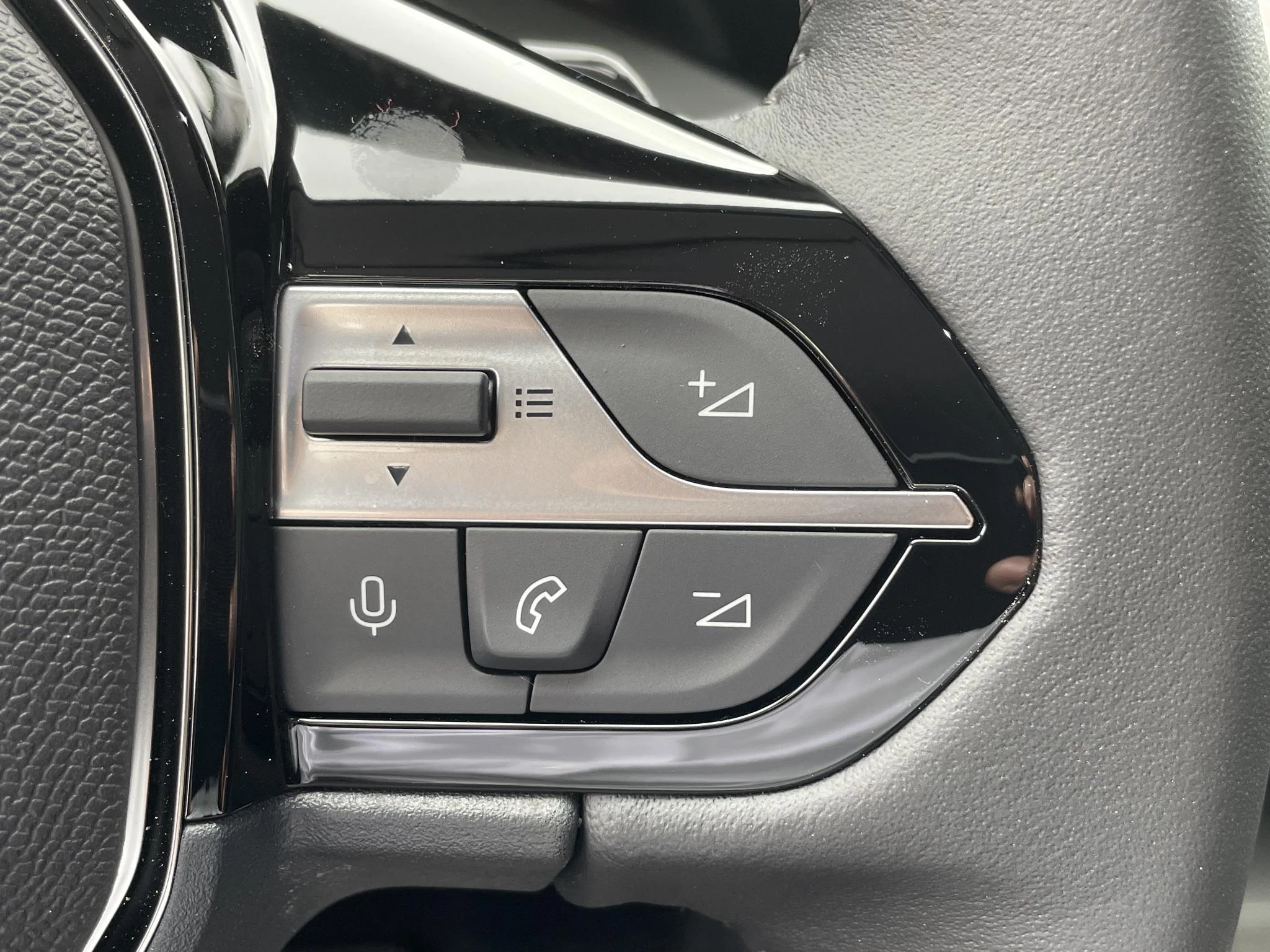 Hoofdafbeelding Peugeot 408