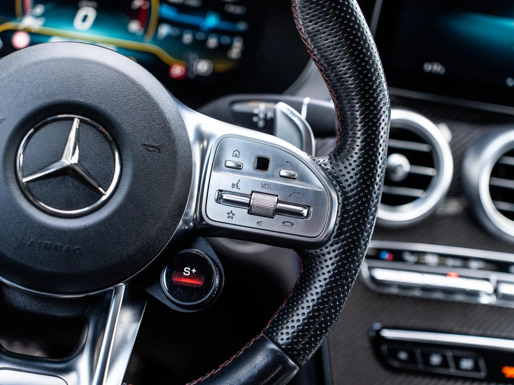 Hoofdafbeelding Mercedes-Benz GLC