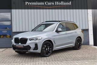 Hoofdafbeelding BMW X3 BMW X3 xDrive30e M-Sport Pakket 292 Pk Brooklyn Grau Laser Led Pano Navi Leder HUD Camera 20 Inch