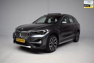 BMW X1 SDrive20i 192PK AUT8 M-SPORT-STUUR / ORG.NED / PANORAMADAK / NAP / BTW / 20INCH / CAMERA / TREKHAAK / LEER