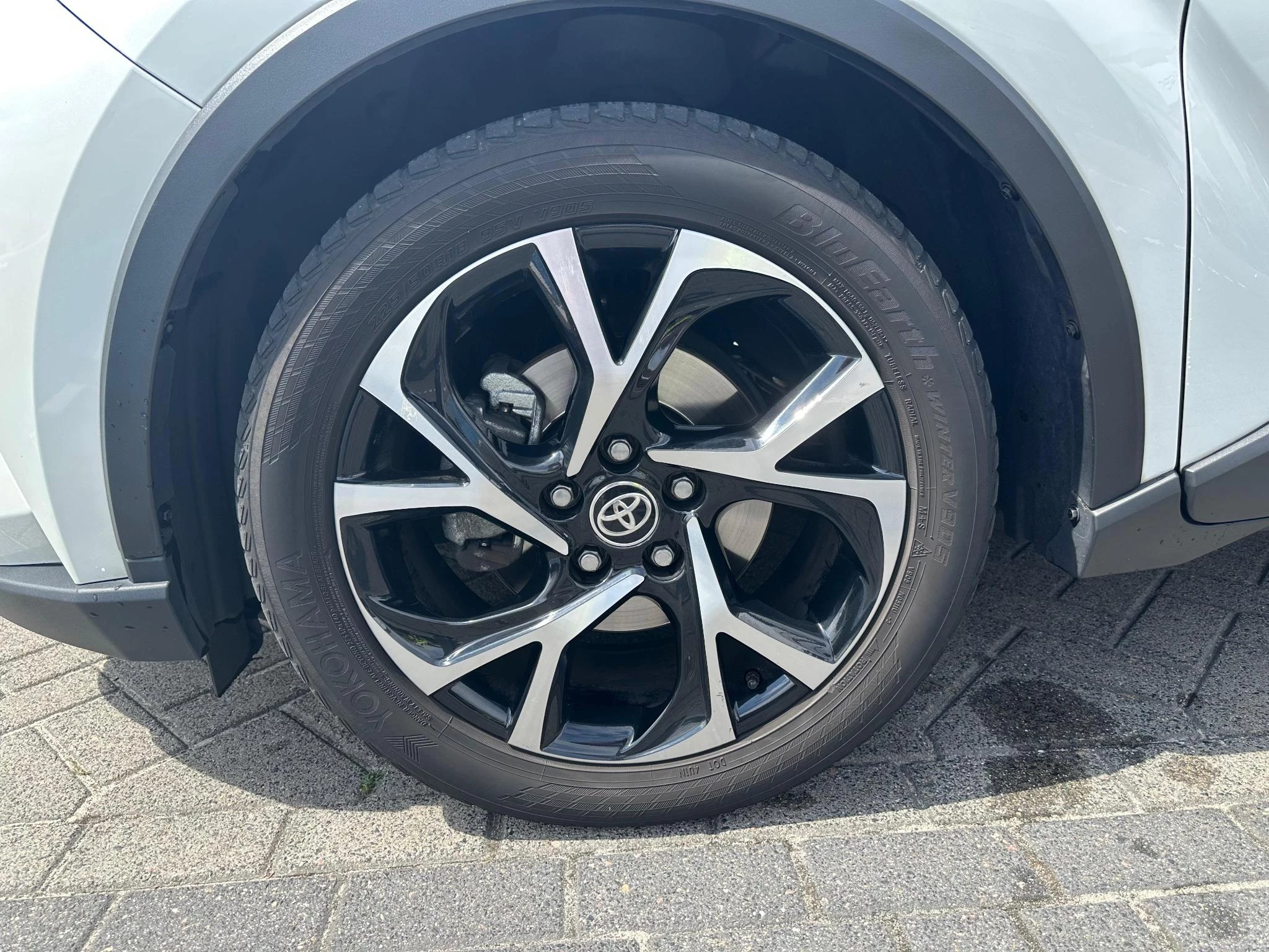 Hoofdafbeelding Toyota C-HR