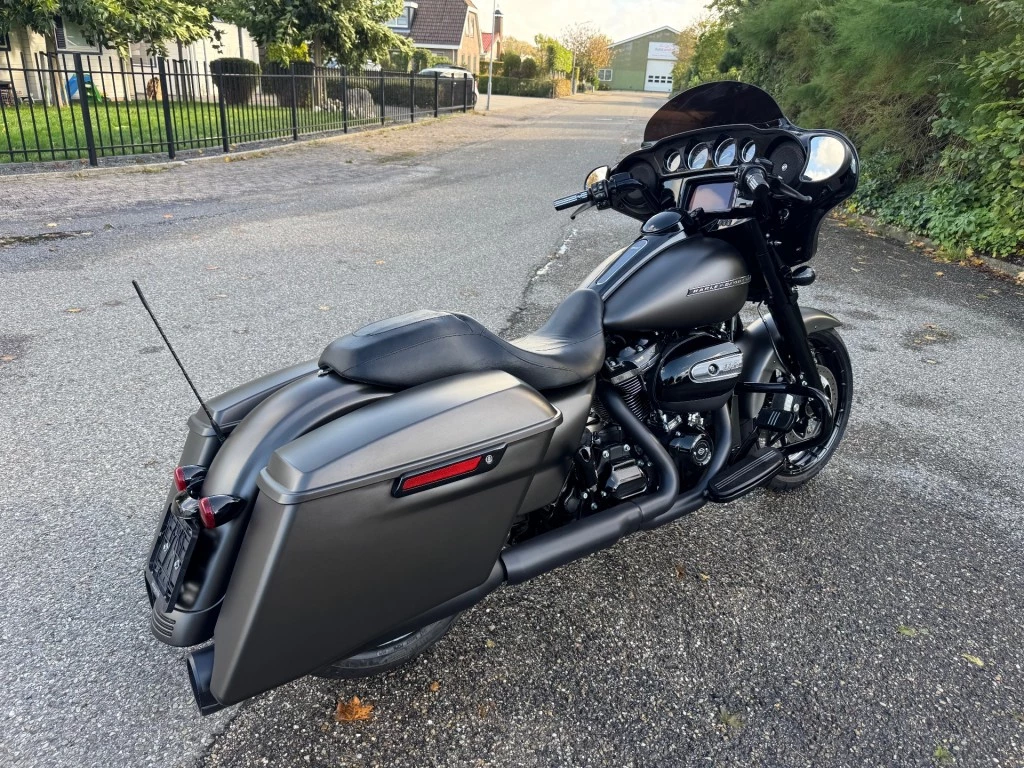 Hoofdafbeelding Harley-Davidson Street Glide