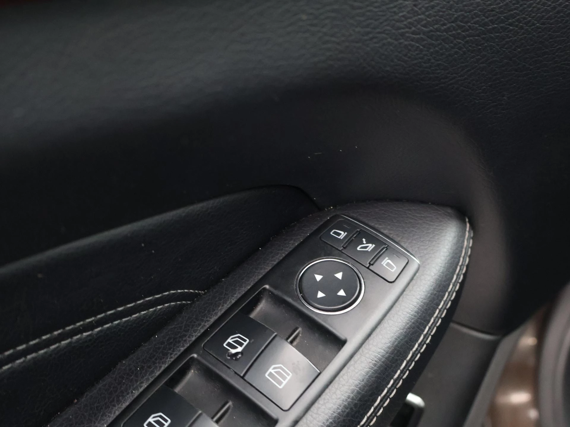 Hoofdafbeelding Mercedes-Benz M-Klasse