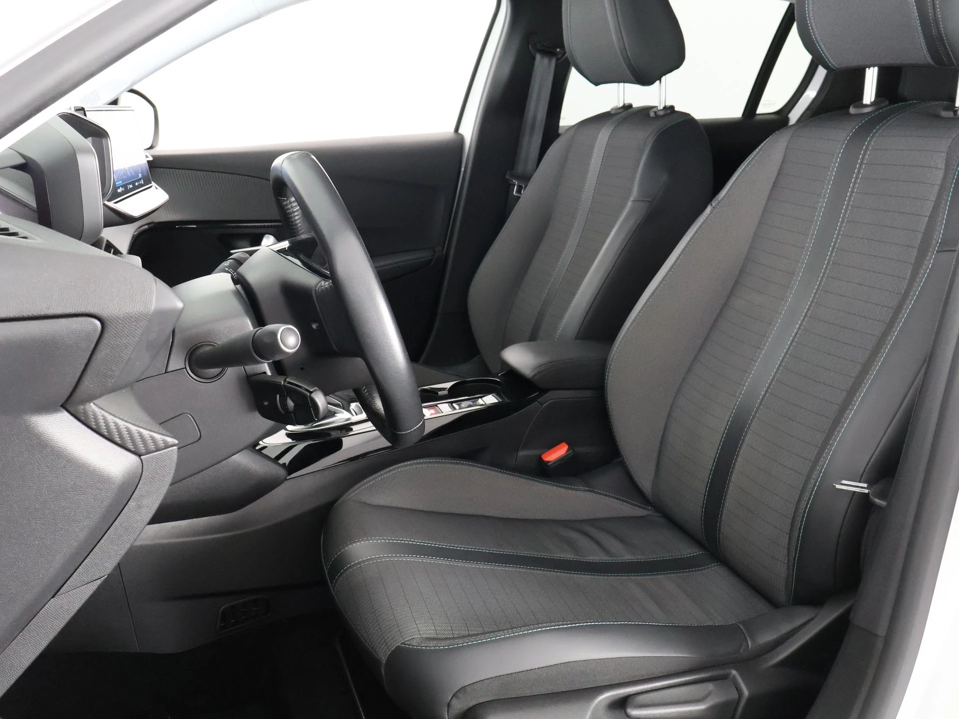 Hoofdafbeelding Peugeot e-208