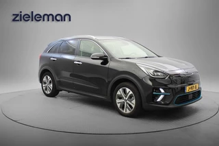 Kia e-Niro E-niro ExecutiveLine 64 kWh - Carplay, Leer, Navi, Cruise, Stuur/stoelverw&Verkoeling. JBL, Memory