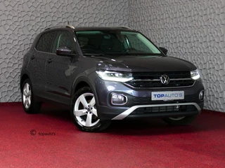 Hoofdafbeelding Volkswagen T-Cross Volkswagen T-Cross 1.5 TSI 150PK STYLE PLUS LMV CARPLAY NAVI VIR.COCKPIT LED CAMERA STOELVERW. ADAP.CRUIS DAB 03/2024 "Volkswagen rijden begint bij Topautos.nl – 75 topmodellen direct op voorraad!"