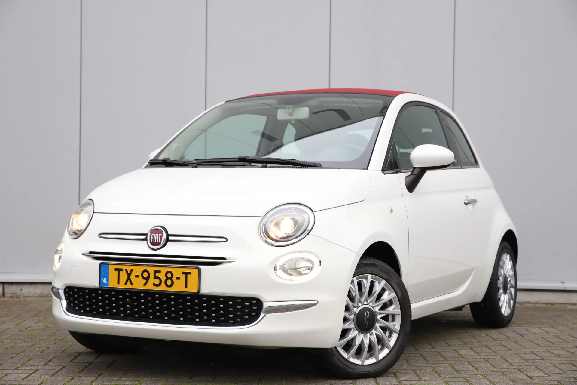 Hoofdafbeelding Fiat 500C