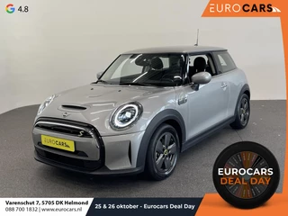 Hoofdafbeelding MINI Electric Mini Electric Essential 33 kWh Auto. Navigatie Apple Carplay/ Android Auto Parkeersensoren achter Cruise Control Stoelverwarming Virtual Cockpit Climate Control