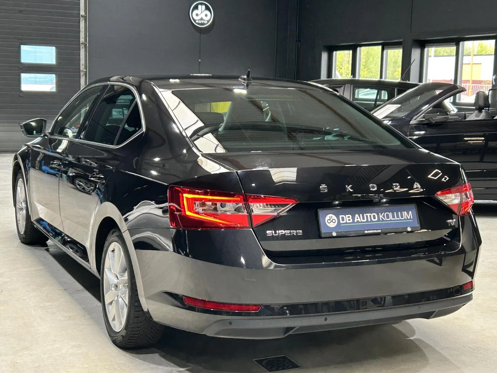 Hoofdafbeelding Škoda Superb