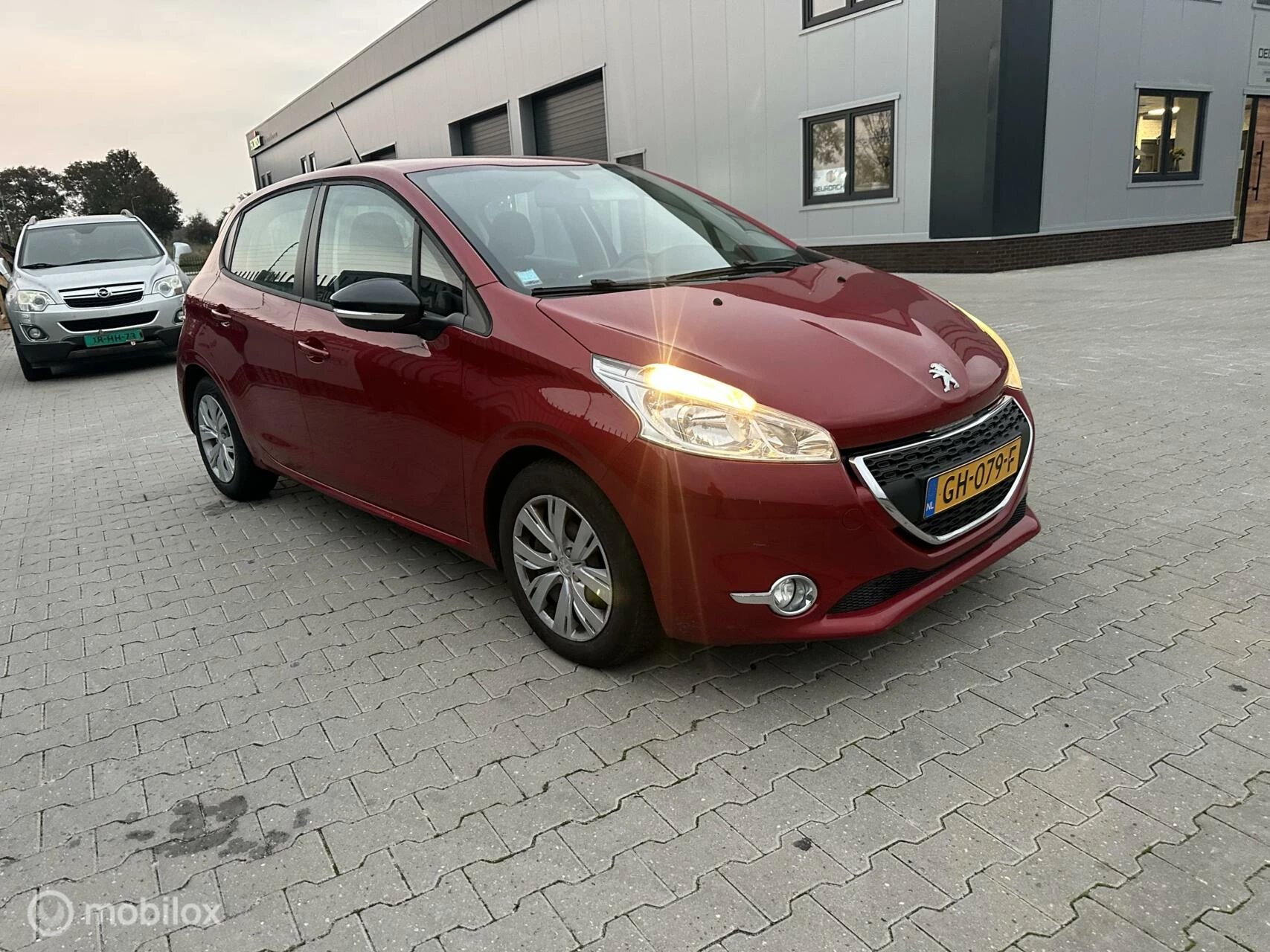 Hoofdafbeelding Peugeot 208