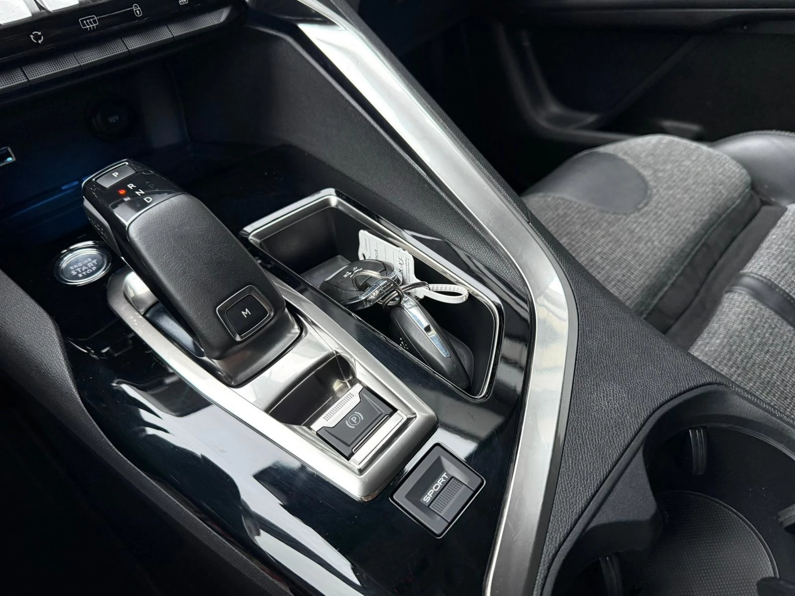 Hoofdafbeelding Peugeot 5008