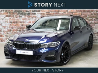 BMW 3 Serie Sedan 320i High Executive M Sport Pakket Automaat / Head-Up Display / Leder / Schuif-/kanteldak / Achteruitrijcamera / Hifi / Driving Assistant / Cruise Control / Stoelverwarming / Draadloze Telefoonlader / Sportstoelen / 19 Inch