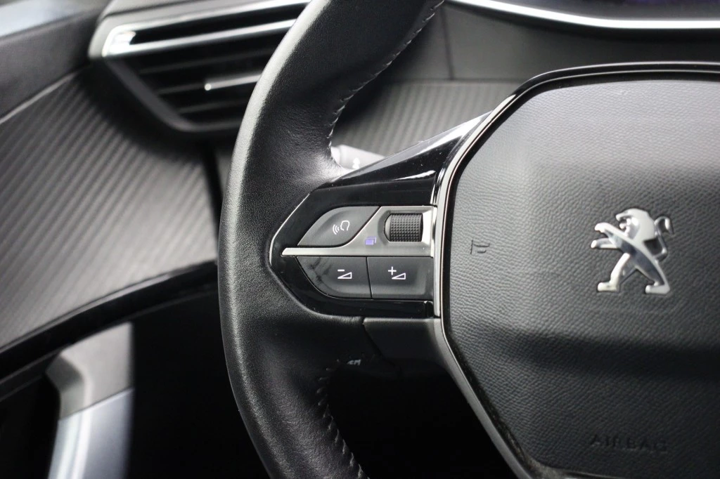 Hoofdafbeelding Peugeot e-2008