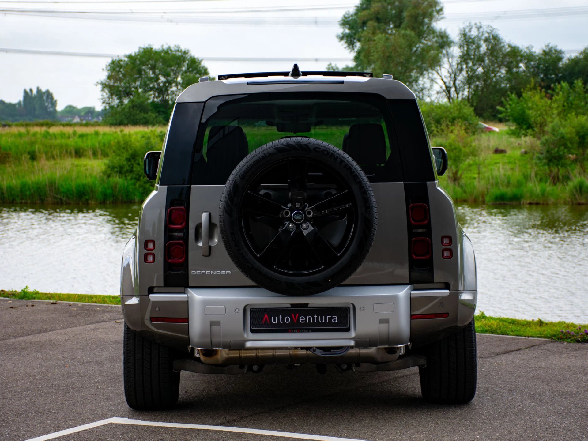 Hoofdafbeelding Land Rover Defender