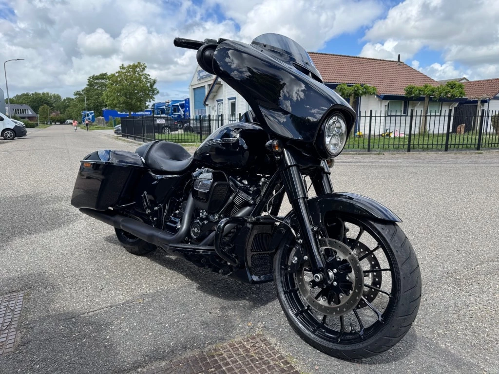 Hoofdafbeelding Harley-Davidson Street Glide