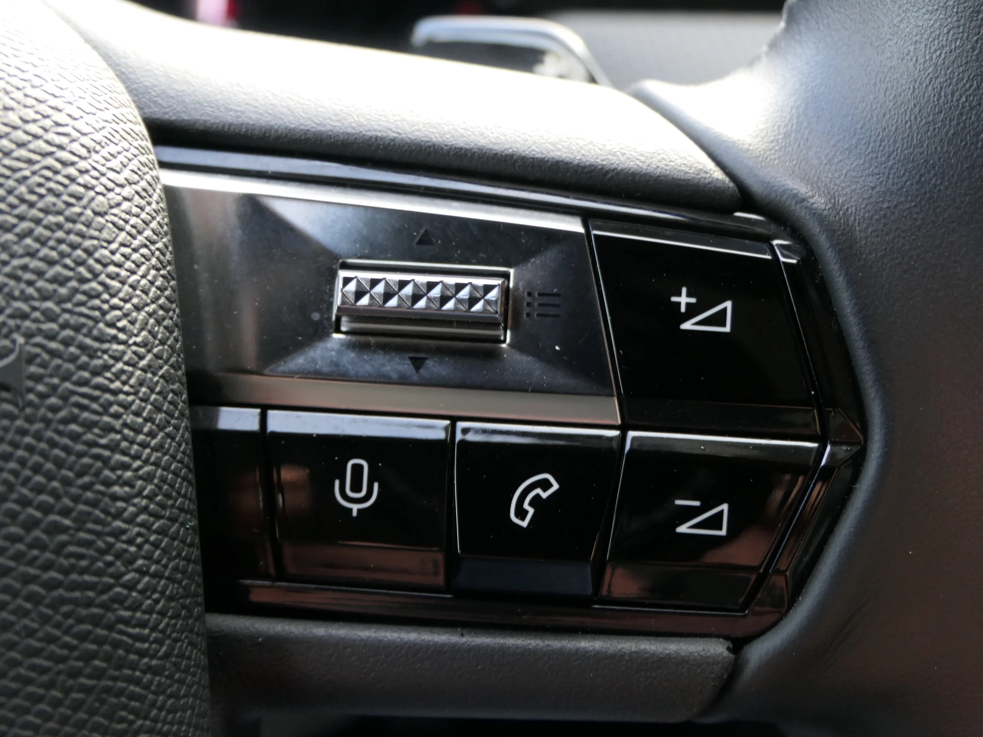 Hoofdafbeelding DS DS 4