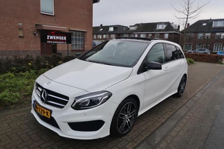 Hoofdafbeelding Mercedes-Benz B-Klasse Mercedes B-klasse 180 AMG|PANORAMADAK|FACELIFT|NAVIGATIE|BLUETOOTH|XENON-LED|DEALER ONDERHOUDEN