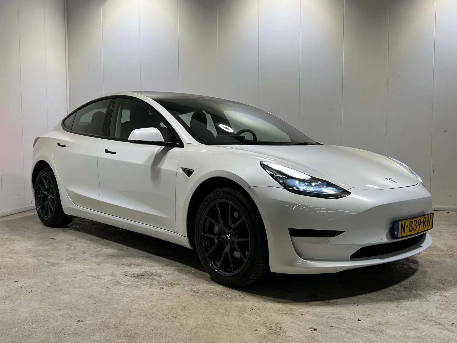 Hoofdafbeelding Tesla Model 3