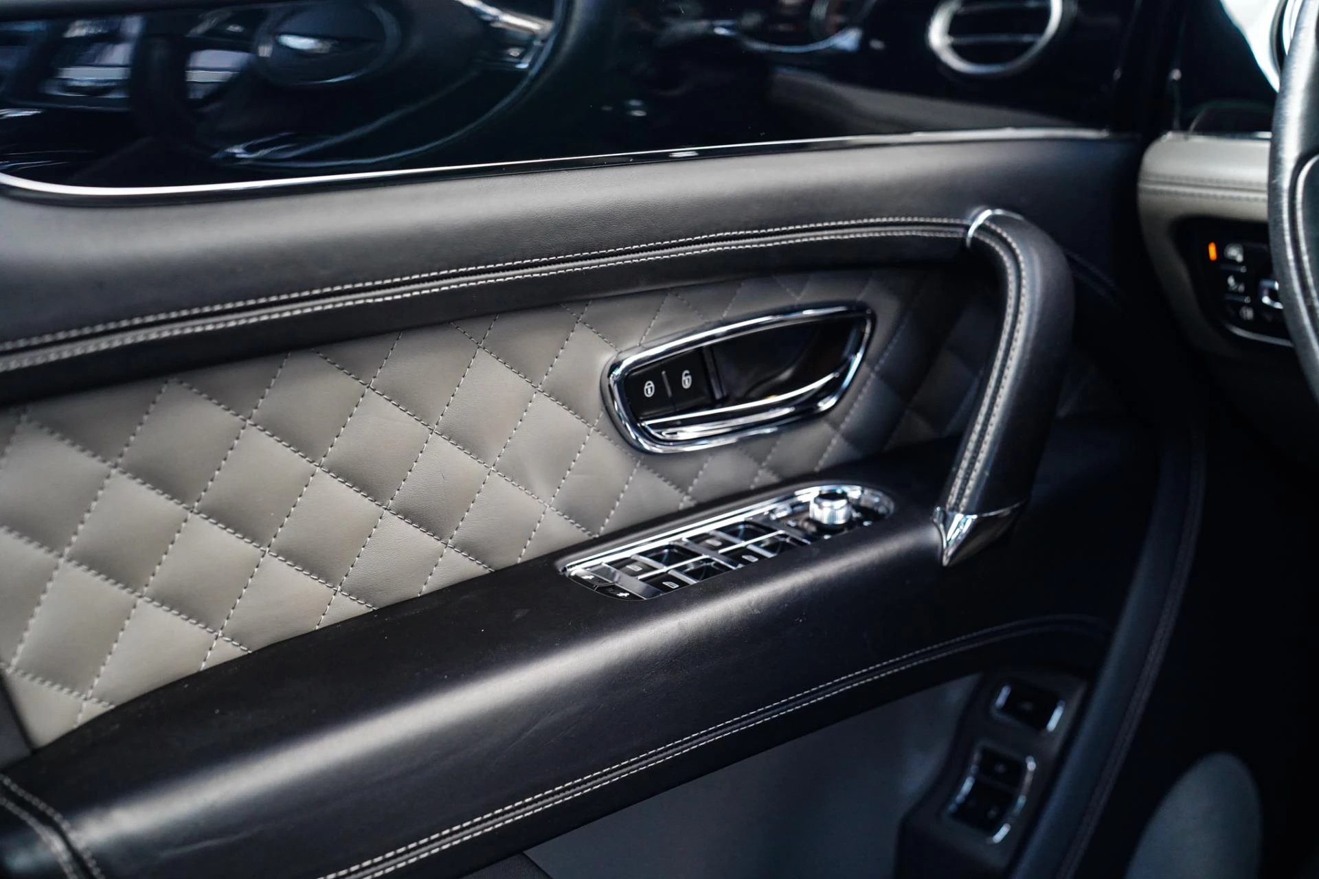 Hoofdafbeelding Bentley Bentayga