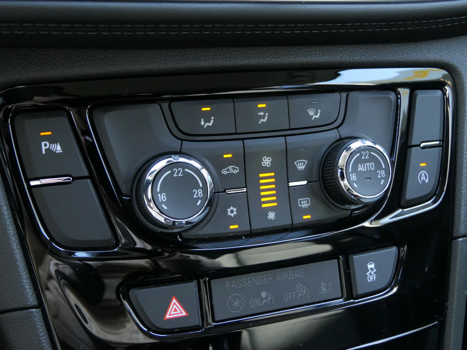 Hoofdafbeelding Opel Mokka X