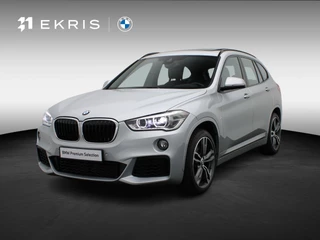 BMW X1 sDrive20i High Executive | M Sportpaket | Audio Media Pack | Parking Pack | Trekhaak | Panoramadak | Head-Up Display | HiFi | 19''