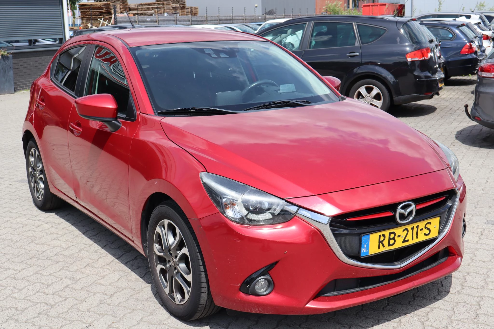 Hoofdafbeelding Mazda 2