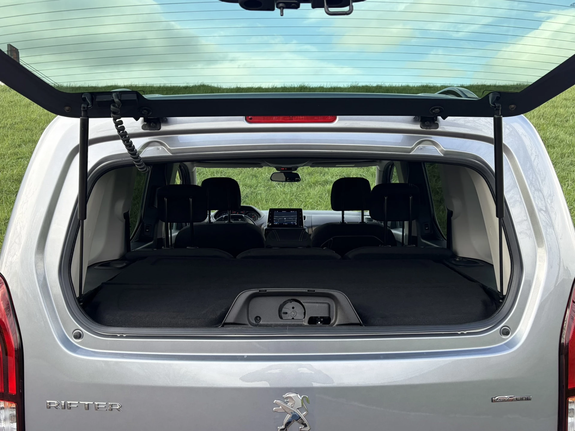 Hoofdafbeelding Peugeot Rifter