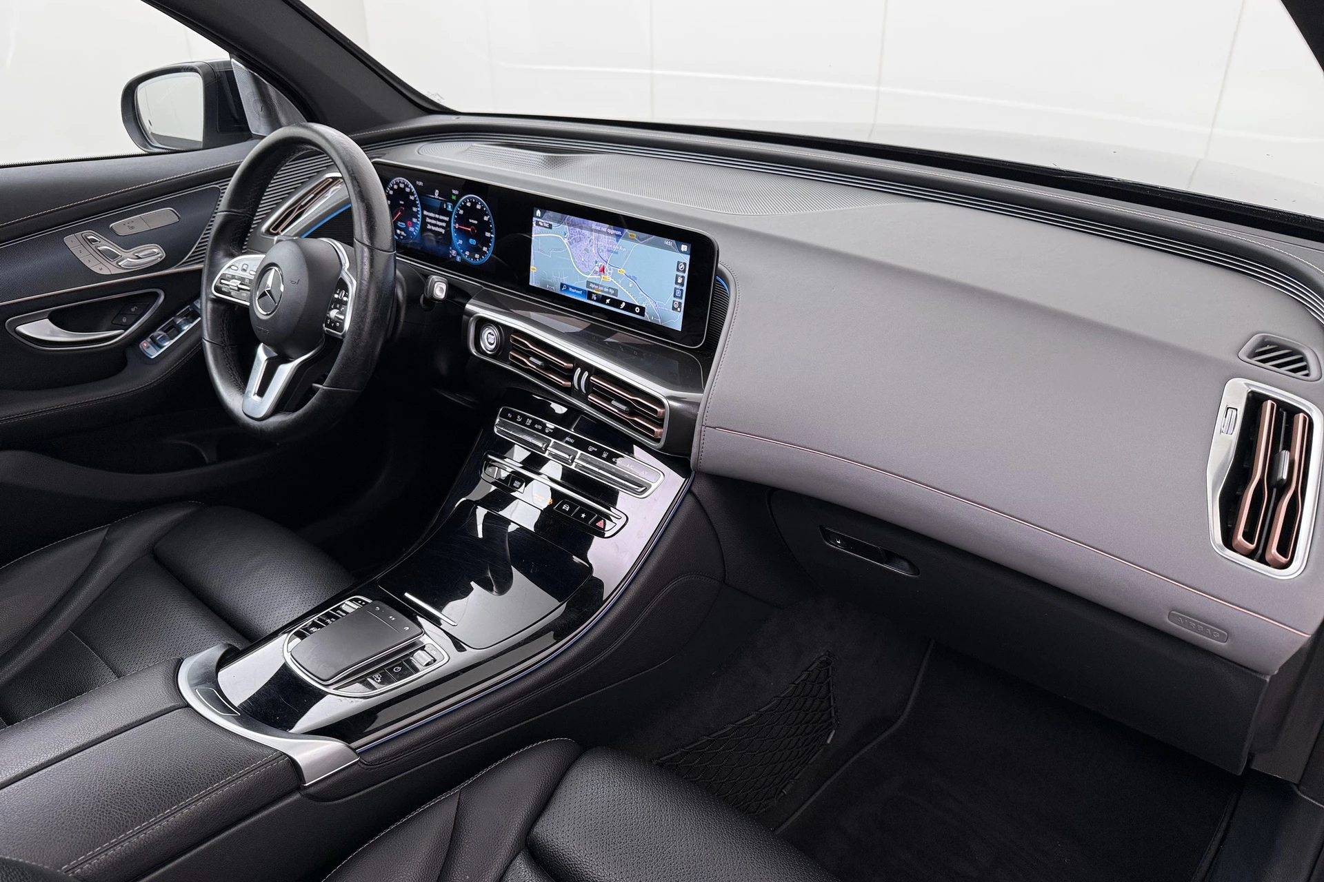 Hoofdafbeelding Mercedes-Benz EQC