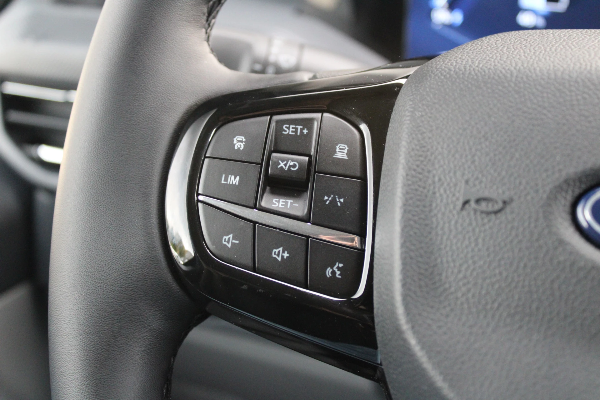 Hoofdafbeelding Ford E-Transit Custom