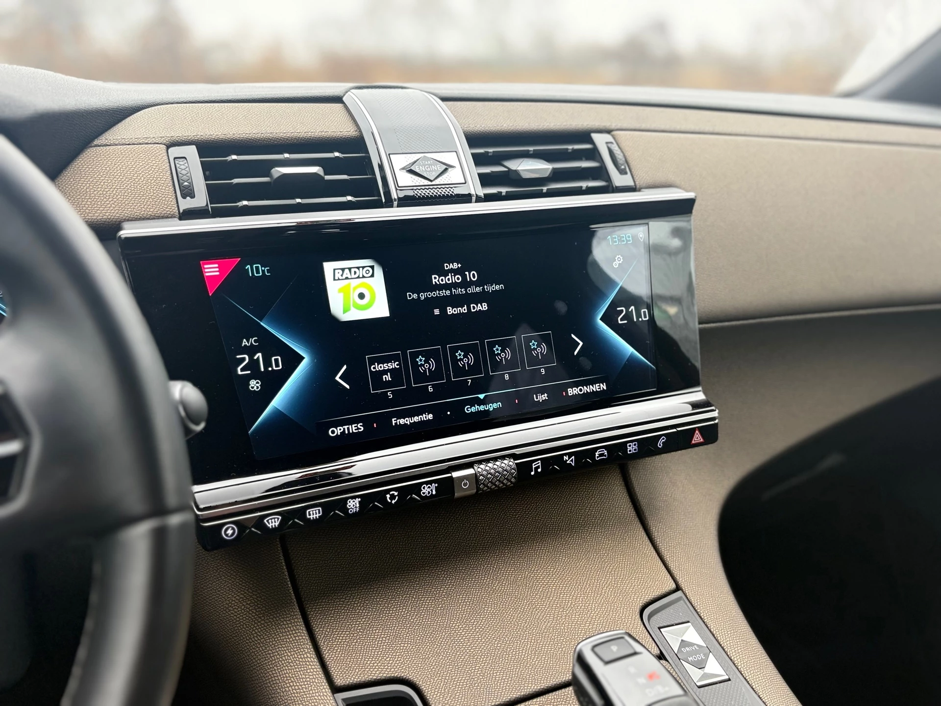 Hoofdafbeelding DS DS 7