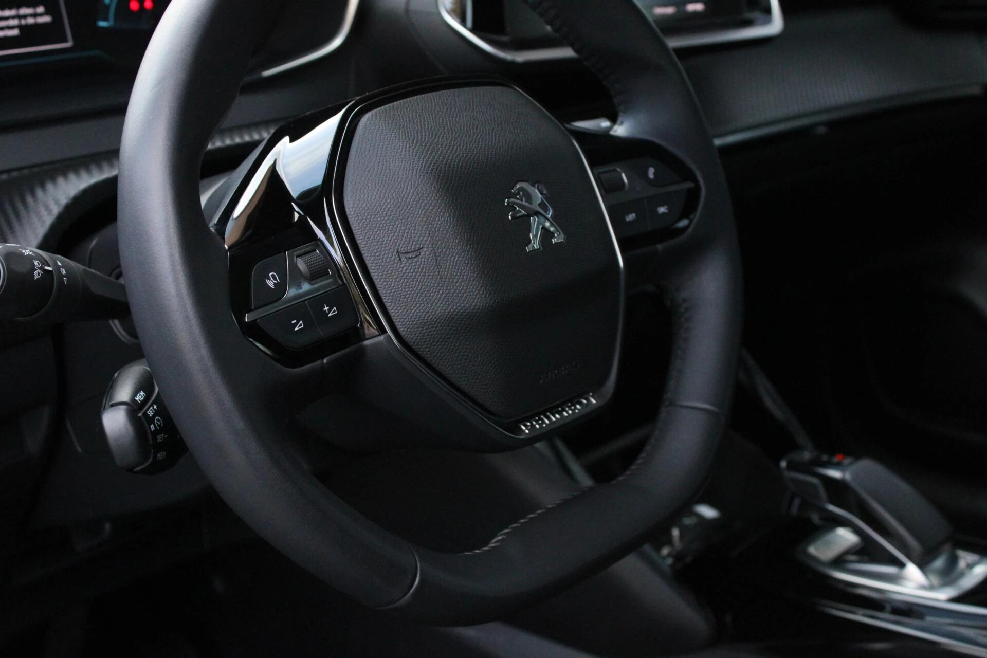 Hoofdafbeelding Peugeot e-208