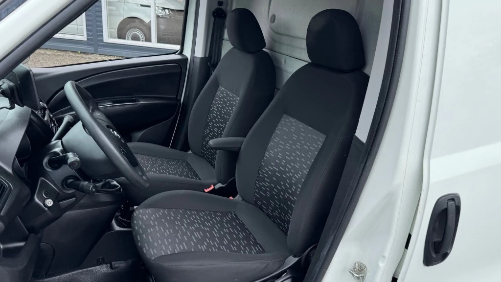 Hoofdafbeelding Opel Combo
