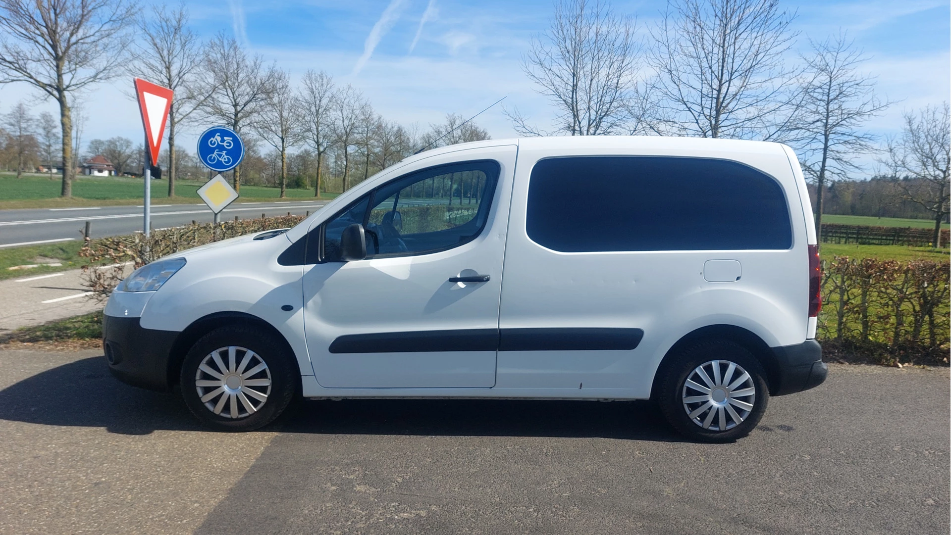 Hoofdafbeelding Peugeot Partner