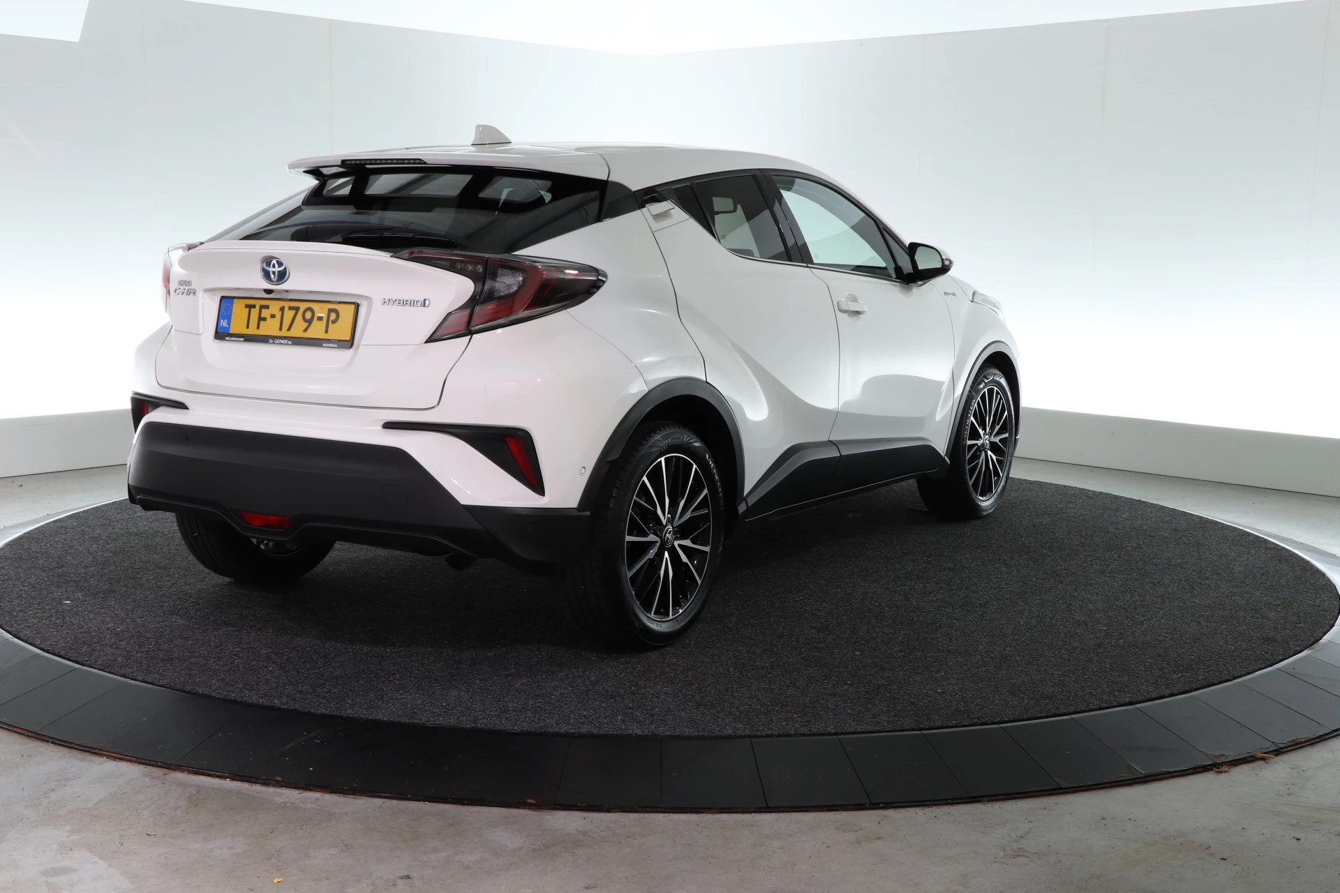 Hoofdafbeelding Toyota C-HR